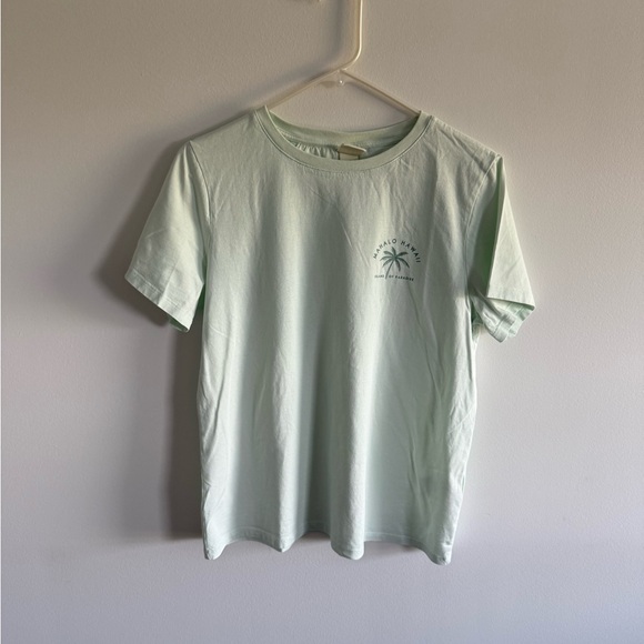 Women’s H&M Light Green Graphic Tee - Picture 1 of 4